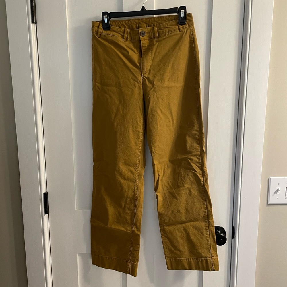 Old Navy tan wide leg cropped chino pants